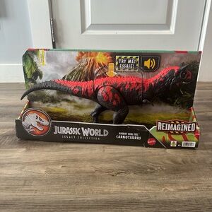 Jurassic World Legacy Collection Roarin’ Real Feel Carnotaurus Reimagined